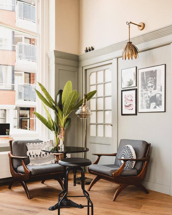 Finch Boutique Hotel, Downtown 데벤테르 외부 사진
