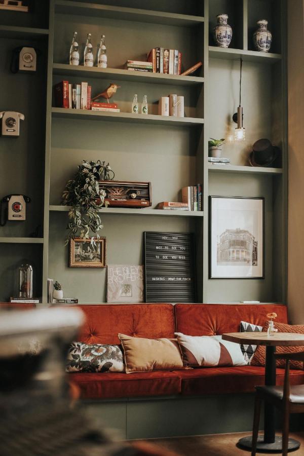 Finch Boutique Hotel, Downtown 데벤테르 외부 사진