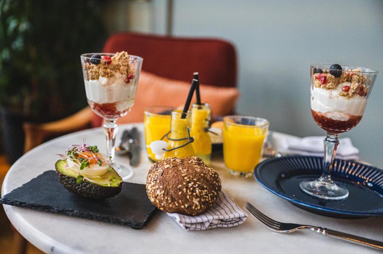 Finch Boutique Hotel, Downtown 데벤테르 외부 사진