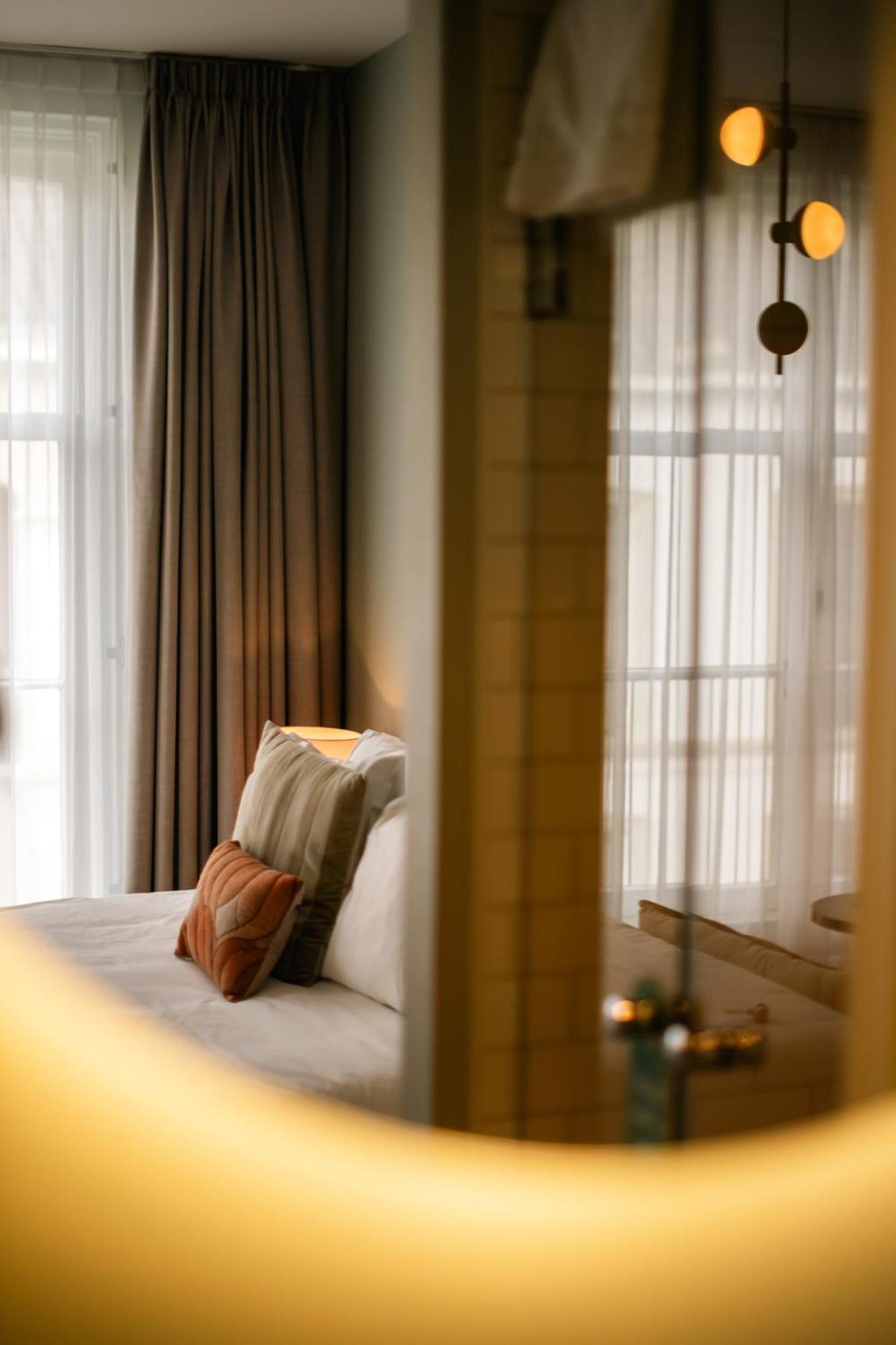 Finch Boutique Hotel, Downtown 데벤테르 외부 사진